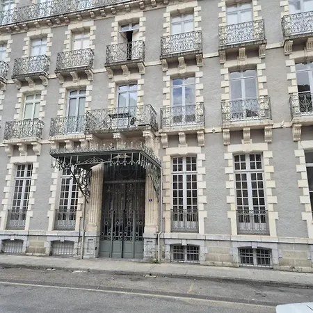 Apartment Centre-ville 18 M² - - Fr-1-234-357 *